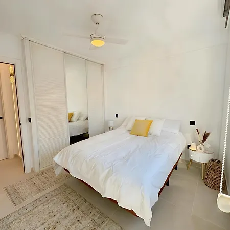 Luxury In Center Apartment